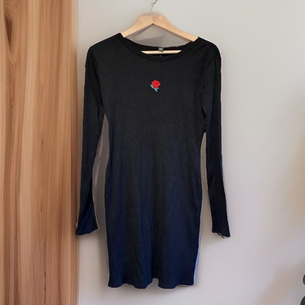 Wild Fable Black Ribbed Long Sleeve Mini Dress Red Rose Embroidered Size L